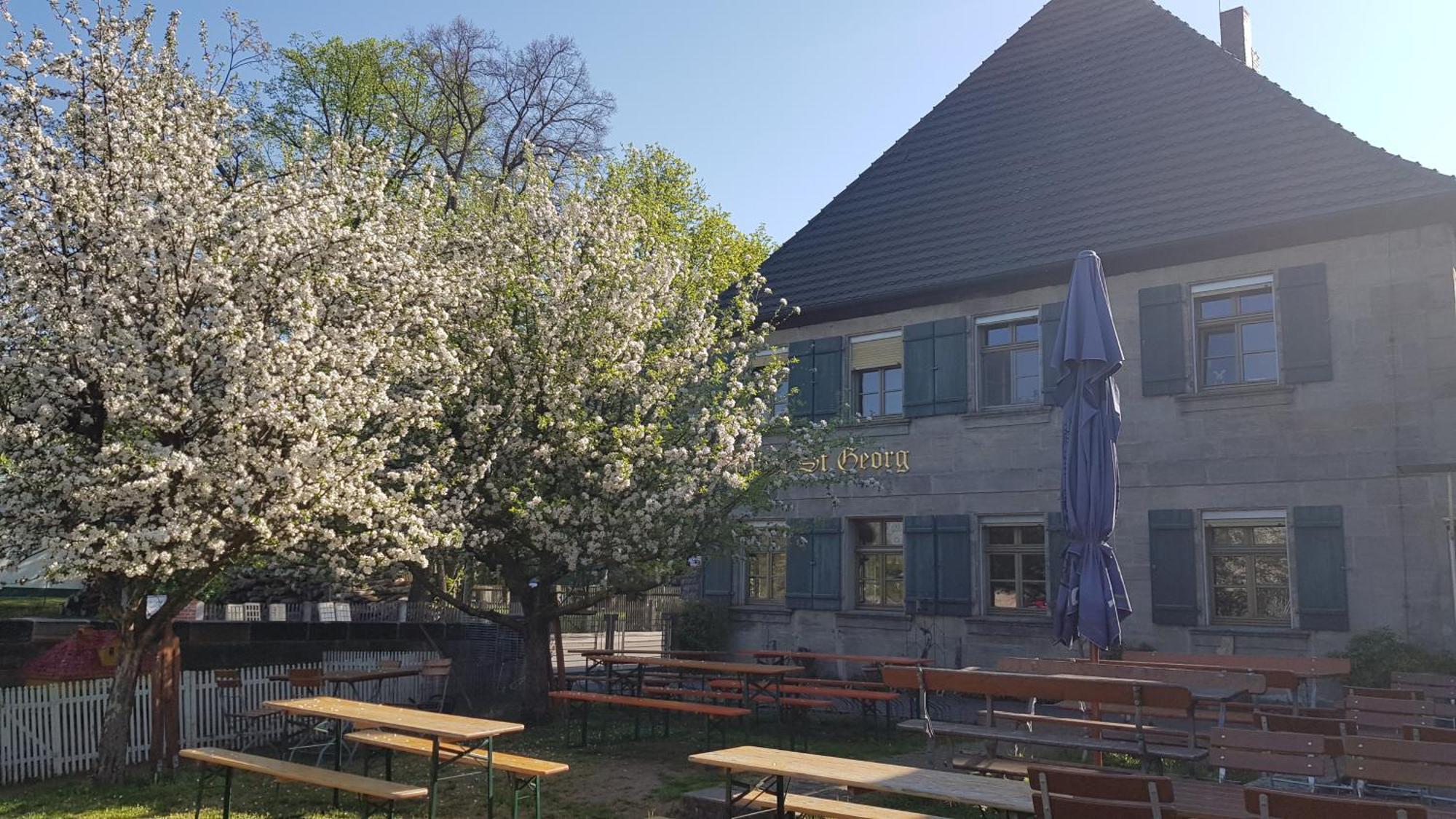 Hotel Und Gasthof Ritter St. Georg Erlangen Exterior photo